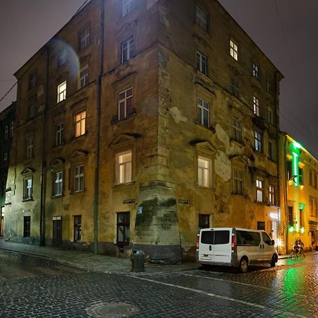 Old House Apartment 利沃夫 外观 照片