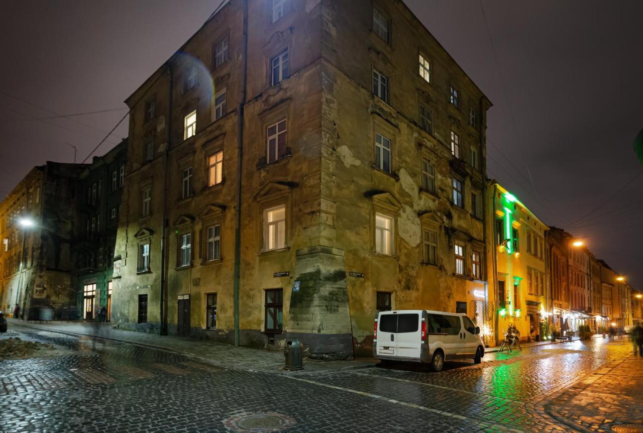 Old House Apartment 利沃夫 外观 照片