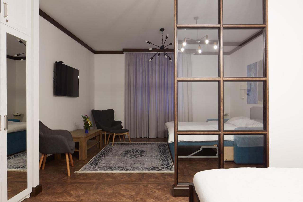 Old House Apartment 利沃夫 外观 照片