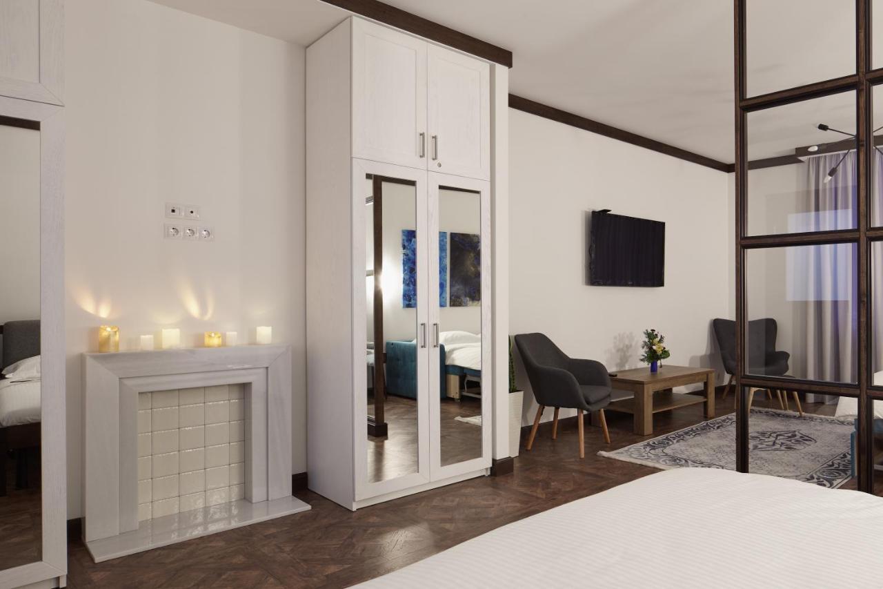 Old House Apartment 利沃夫 外观 照片